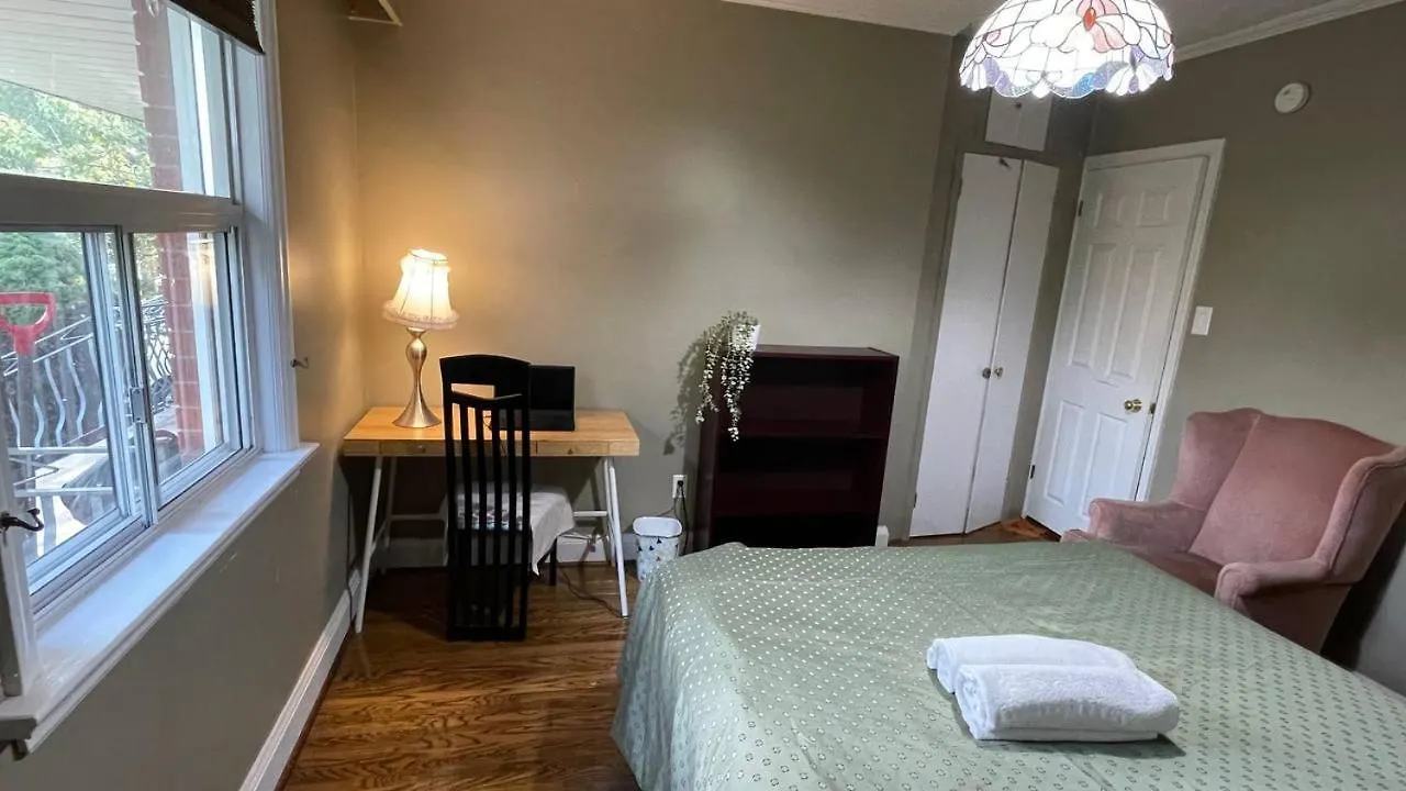 Glengrove Cozy Home Toronto 0*,  Canada