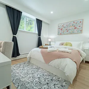 Quiet & Comfortable Double Private Room, Free Parking Toronto