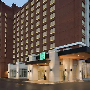 Hotel Embassy By Hilton Airport, Toronto